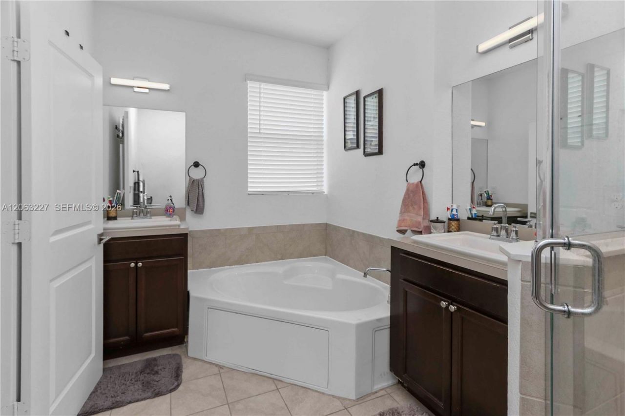 24303 SW 118th Ave , Homestead, FL 33032 Photo