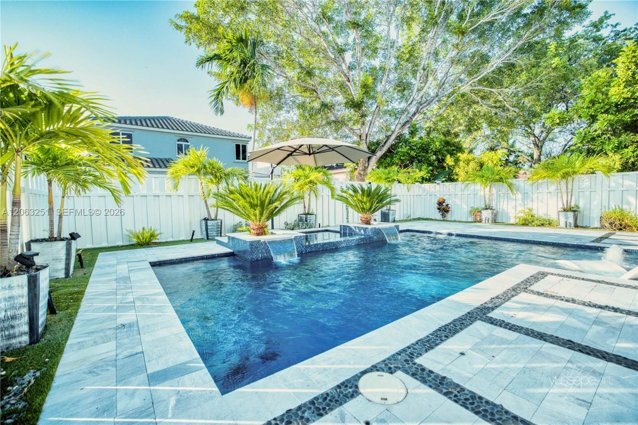 15151 NW 6th Ct, Unit 15151, Pembroke Pines, FL 33028 Photo