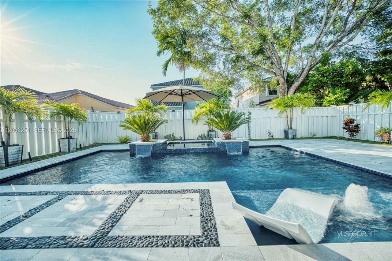 15151 NW 6th Ct, Unit 15151, Pembroke Pines, FL 33028 Photo