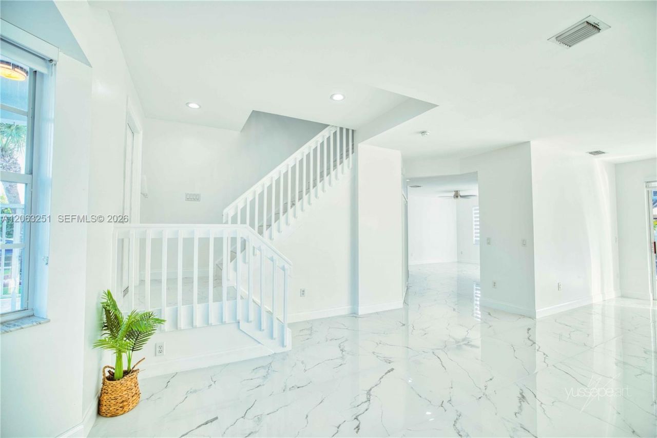15151 NW 6th Ct, Unit 15151, Pembroke Pines, FL 33028 Photo