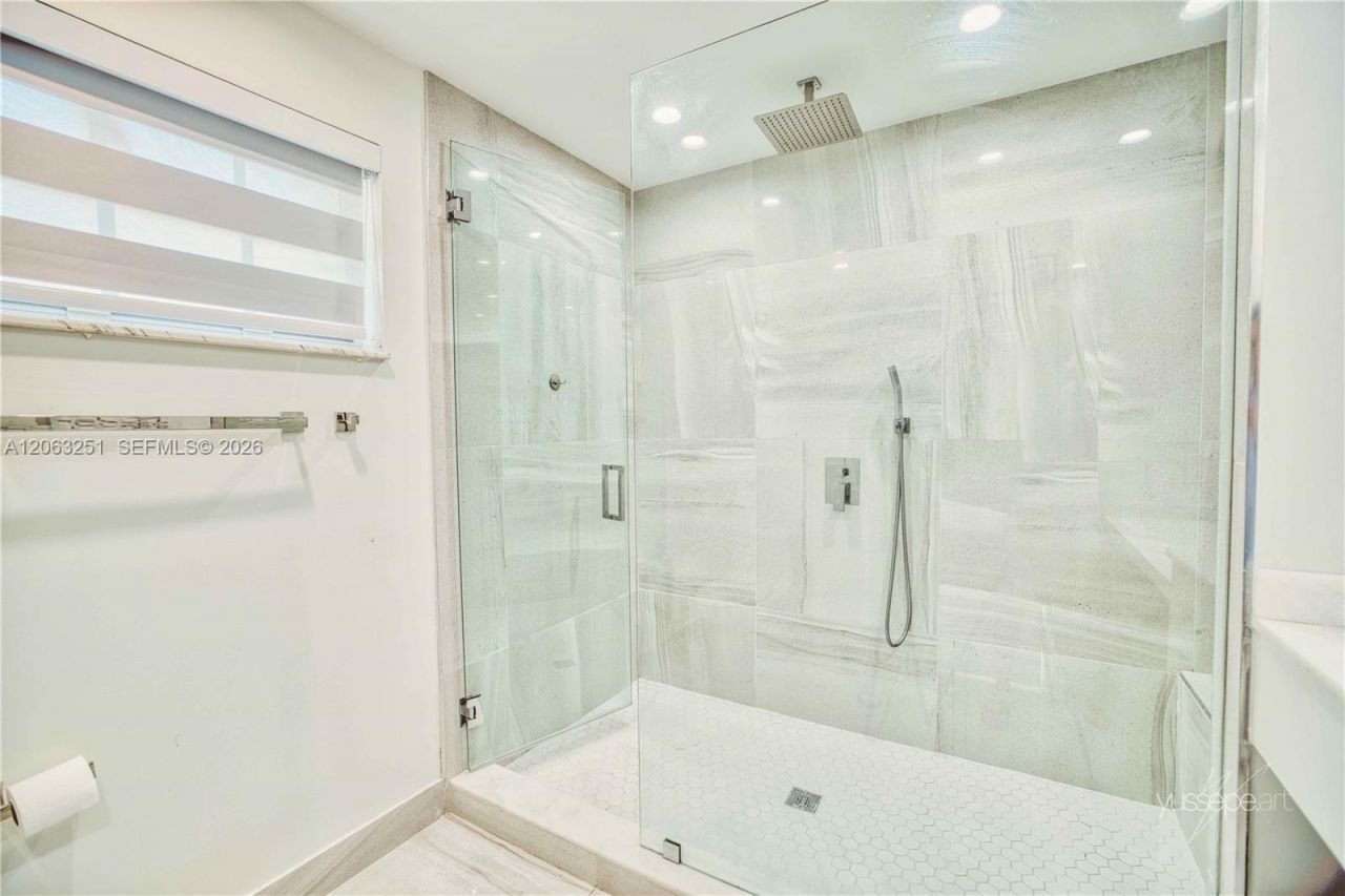 15151 NW 6th Ct, Unit 15151, Pembroke Pines, FL 33028 Photo