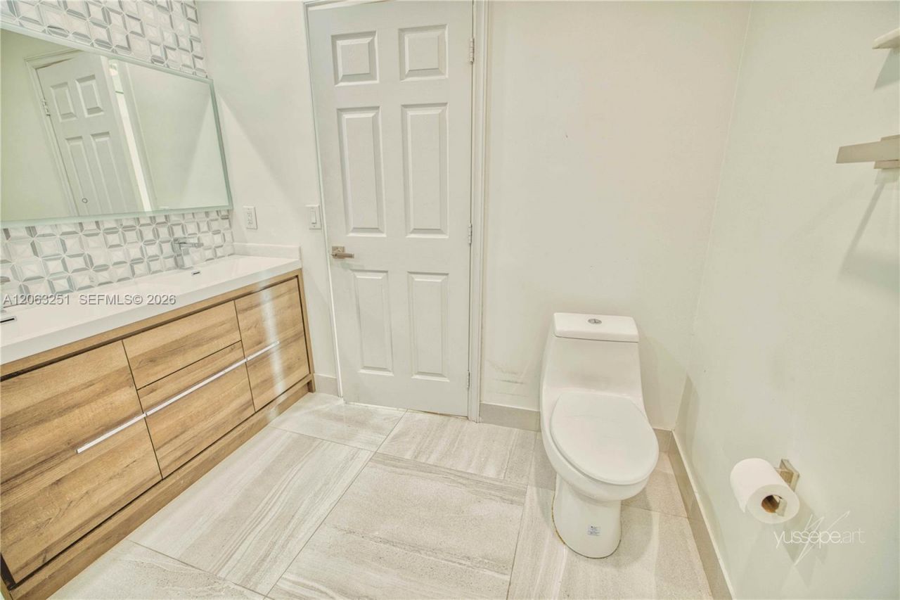 15151 NW 6th Ct, Unit 15151, Pembroke Pines, FL 33028 Photo