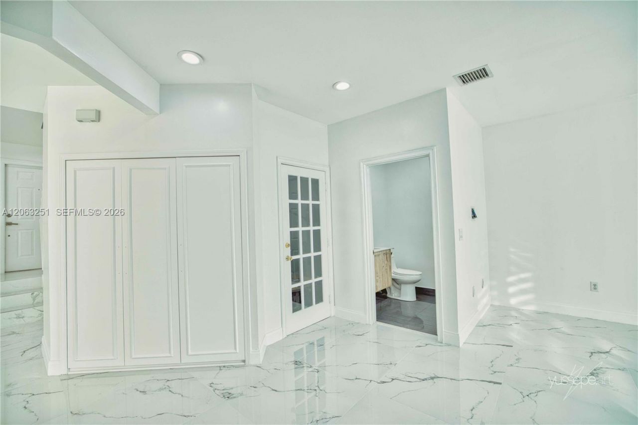 15151 NW 6th Ct, Unit 15151, Pembroke Pines, FL 33028 Photo