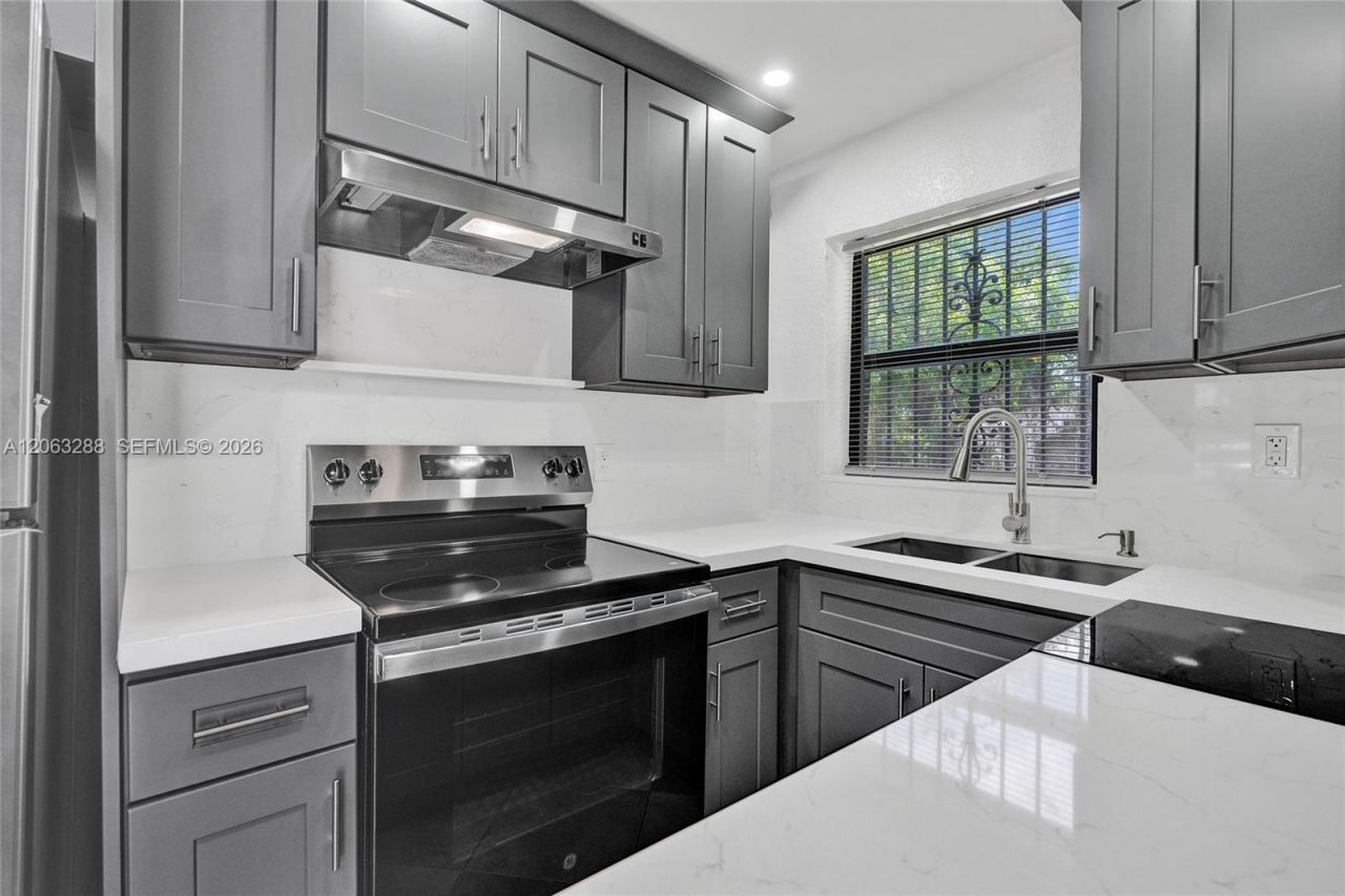 10366 SW 172nd St, Miami, FL 33157 Photo