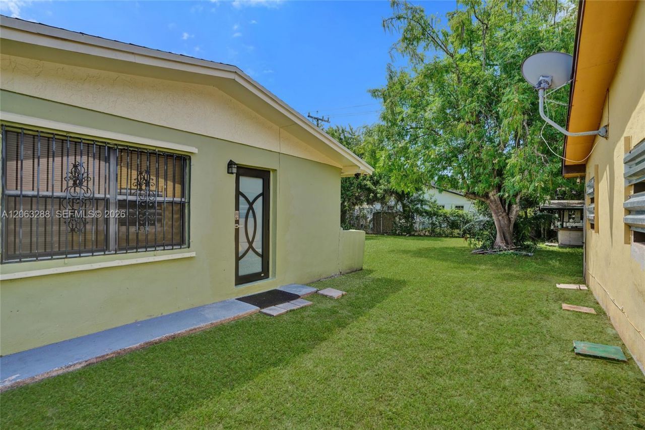 10366 SW 172nd St, Miami, FL 33157 Photo