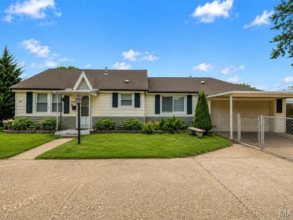 207 Marilyn Estates Drive , St Louis, MO 63123