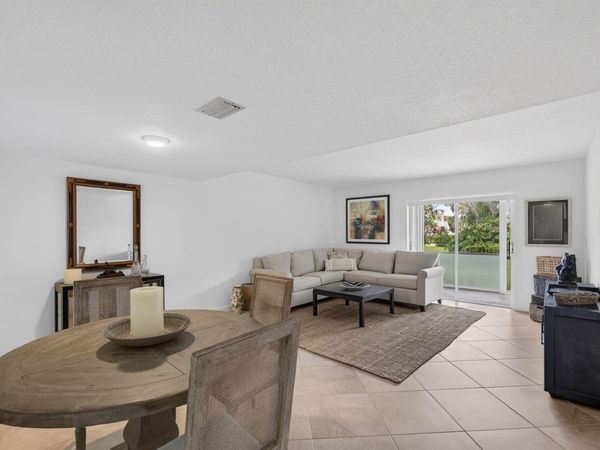 18081 SE COUNTRY CLUB Drive, Unit 9-83, Jupiter, FL 33469