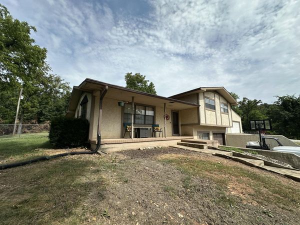 12233 Apple Road, Carthage, MO 64836