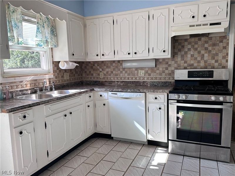 6374 S Cedarwood Road, Mentor, OH 44060 Photo 11