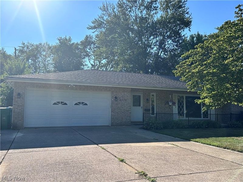6374 S Cedarwood Road, Mentor, OH 44060 Photo 3