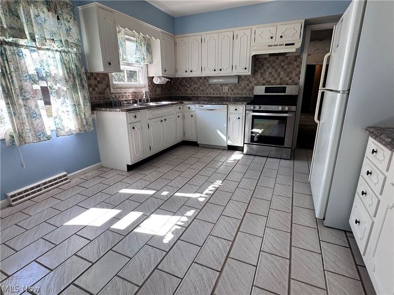 6374 S Cedarwood Road, Mentor, OH 44060 Photo 9