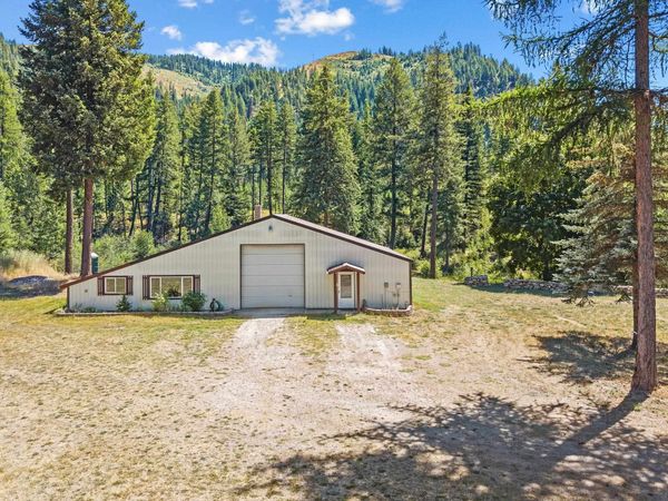 4151 Grouse Creek Rd, Loon Lake, WA 99148