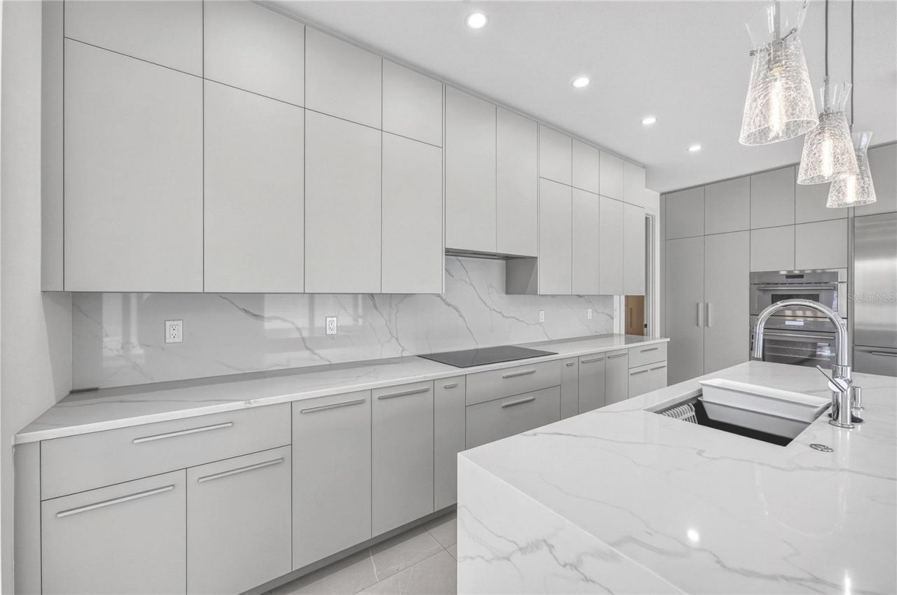 2590 Floyd Street, Sarasota, FL 34239 Photo