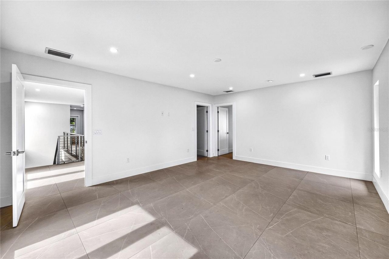 2590 Floyd Street, Sarasota, FL 34239 Photo