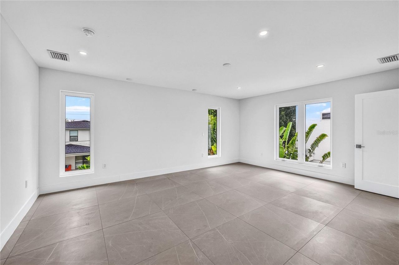 2590 Floyd Street, Sarasota, FL 34239 Photo