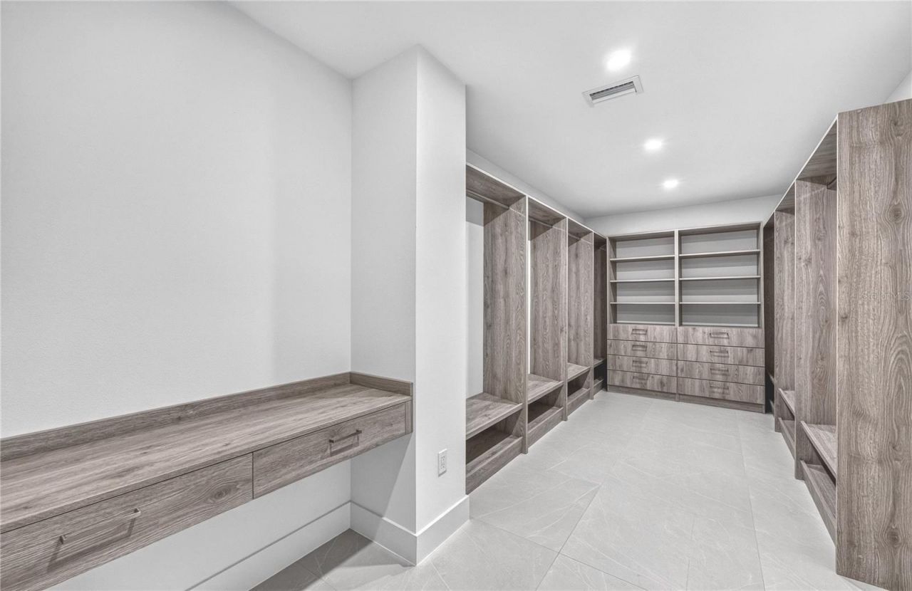 2590 Floyd Street, Sarasota, FL 34239 Photo