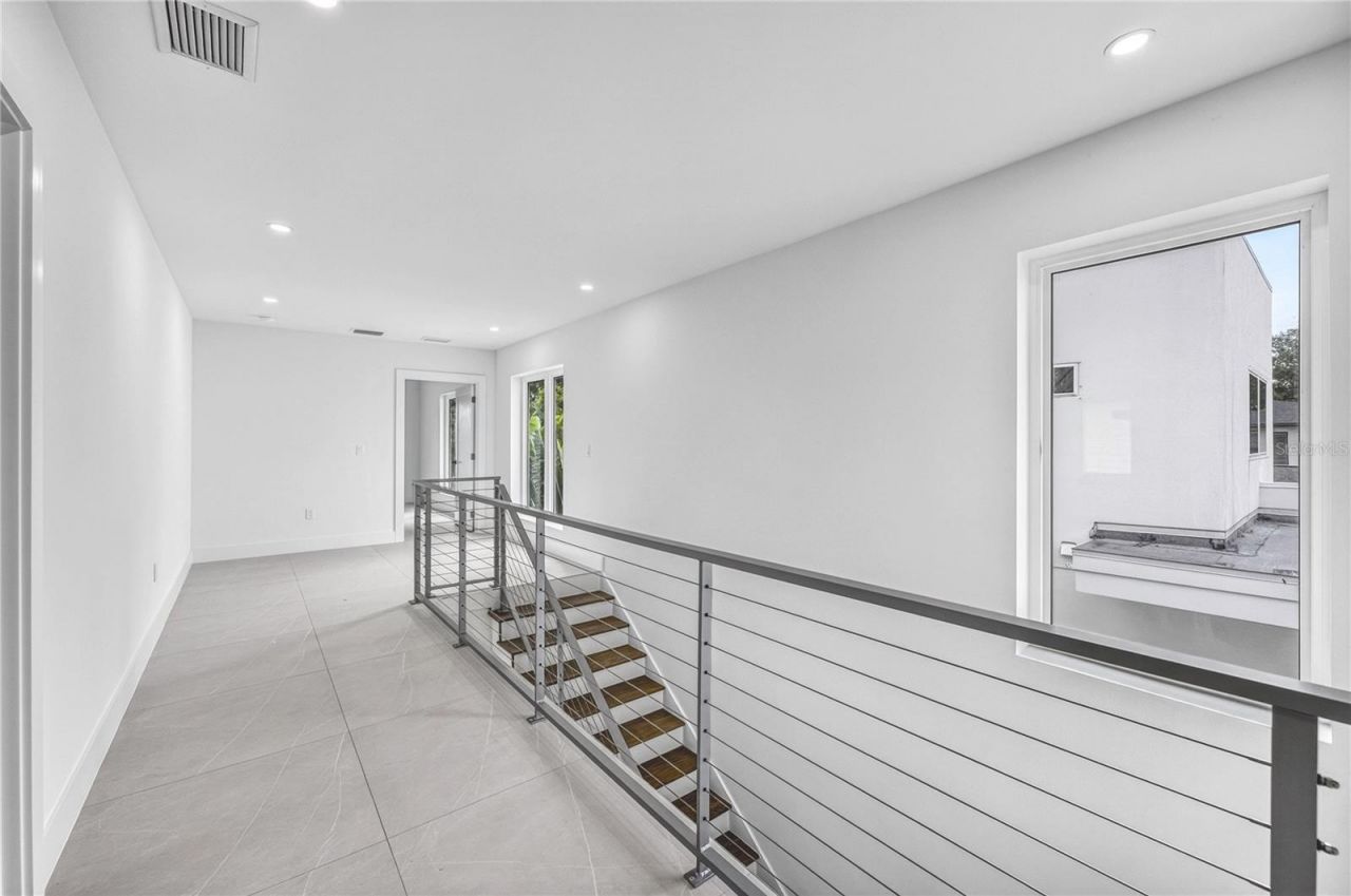 2590 Floyd Street, Sarasota, FL 34239 Photo