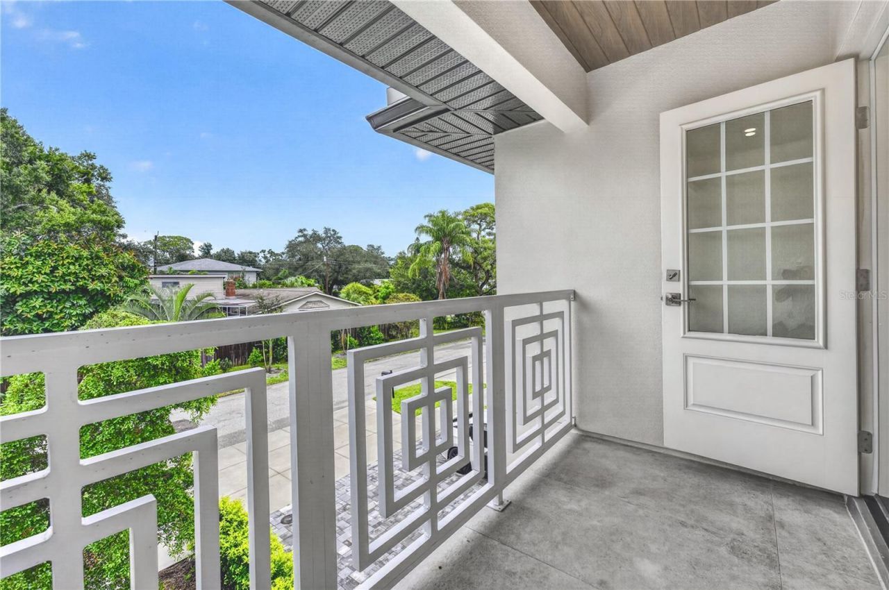 2590 Floyd Street, Sarasota, FL 34239 Photo