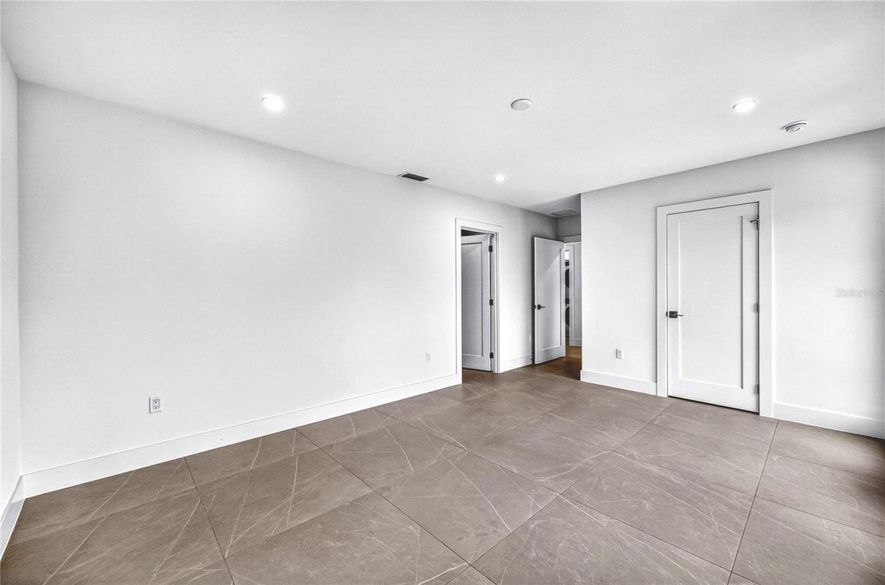 2590 Floyd Street, Sarasota, FL 34239 Photo