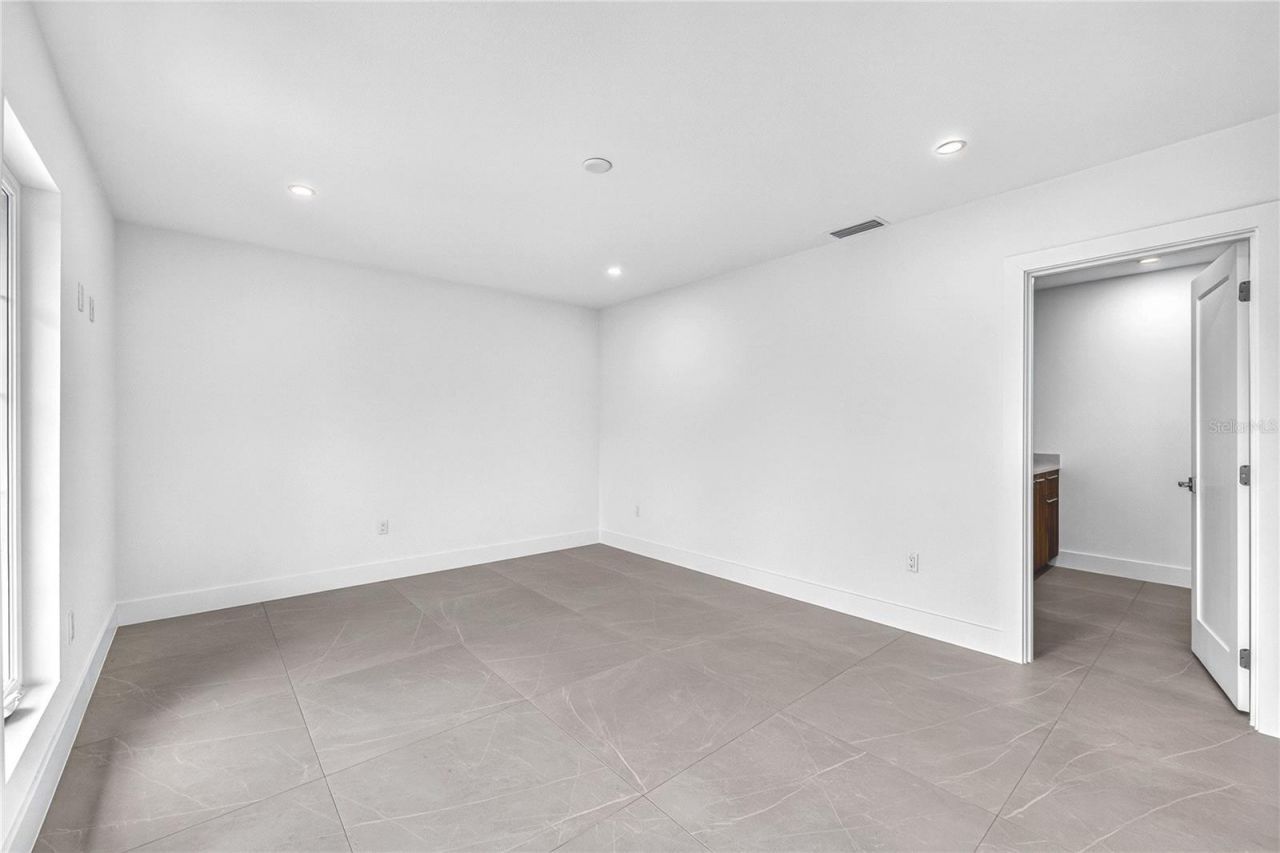 2590 Floyd Street, Sarasota, FL 34239 Photo