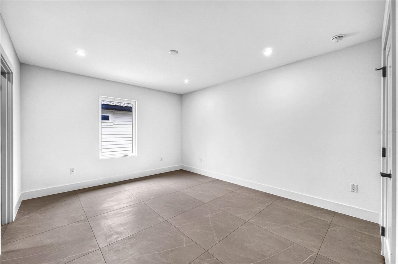 2590 Floyd Street, Sarasota, FL 34239 Photo