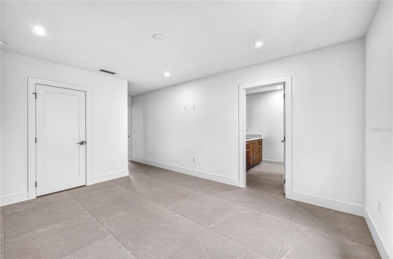 2590 Floyd Street, Sarasota, FL 34239 Photo