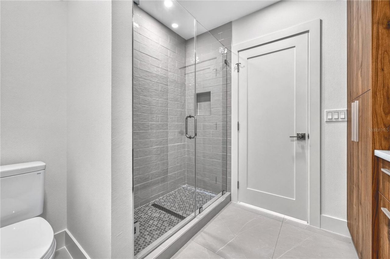 2590 Floyd Street, Sarasota, FL 34239 Photo