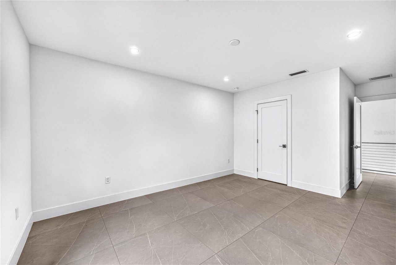 2590 Floyd Street, Sarasota, FL 34239 Photo