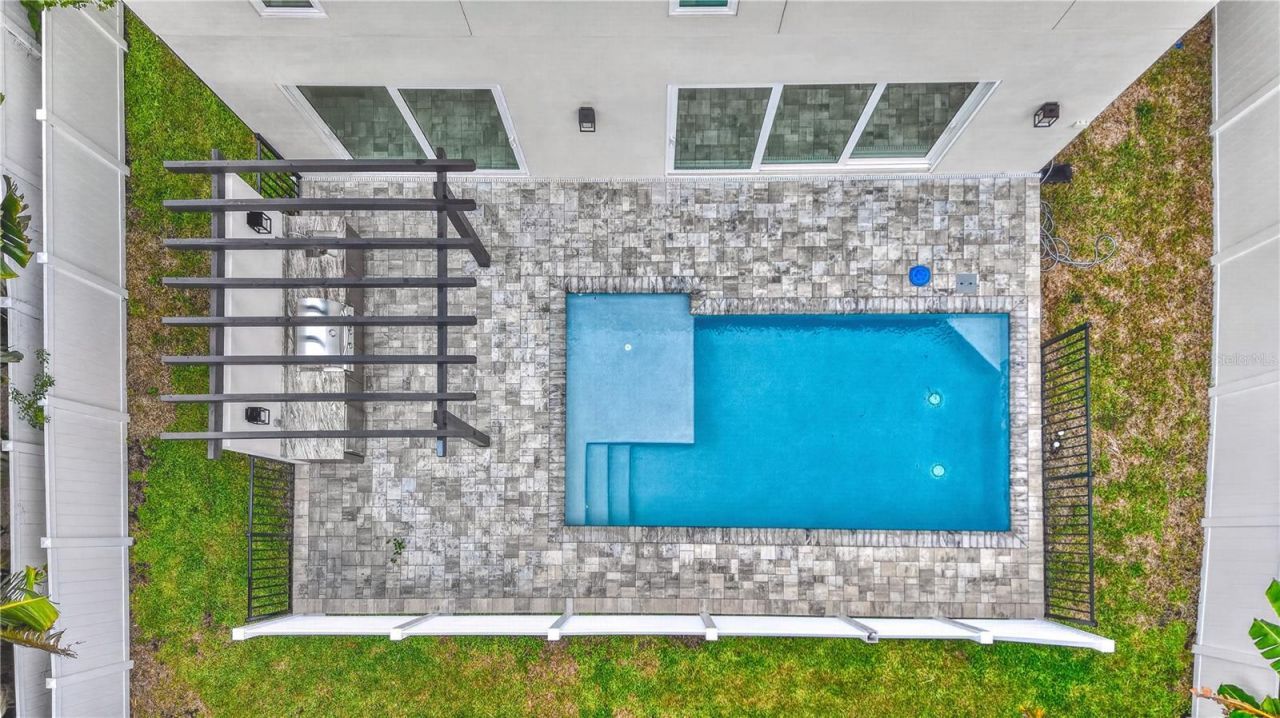 2590 Floyd Street, Sarasota, FL 34239 Photo