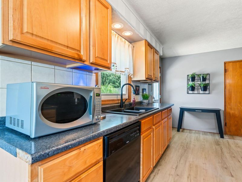 161 S Otterbein Avenue , Westerville, OH 43081 Photo 18