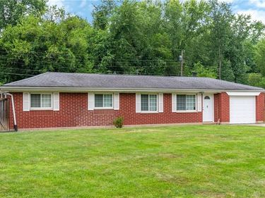 816 Country View Drive, Beavercreek, OH 45430