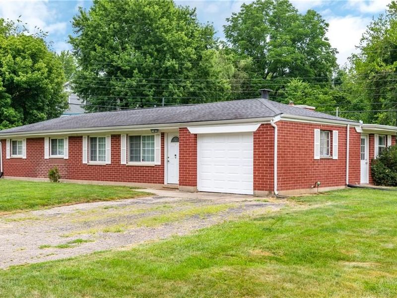 816 Country View Drive, Beavercreek, OH 45430 Photo 2