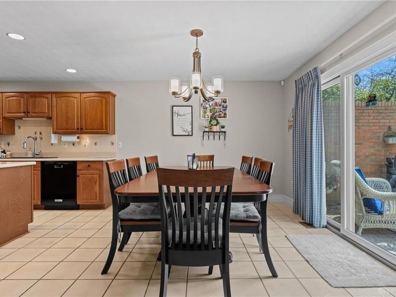 7015 Rosecliff Place, Miami Township, OH 45459 Photo 7