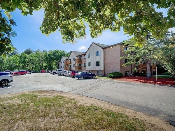 5 Lancelot Ct, Unit 2, Salem, NH 03079