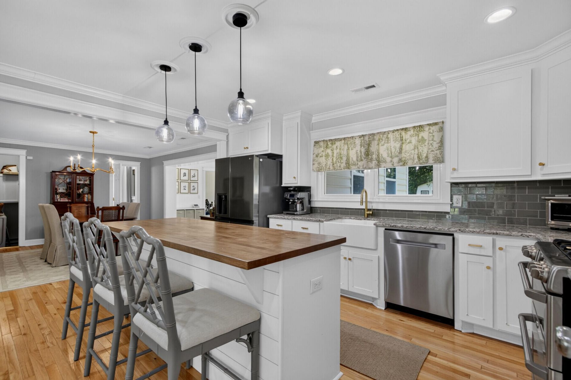 114 Reynolds Road Photo 13