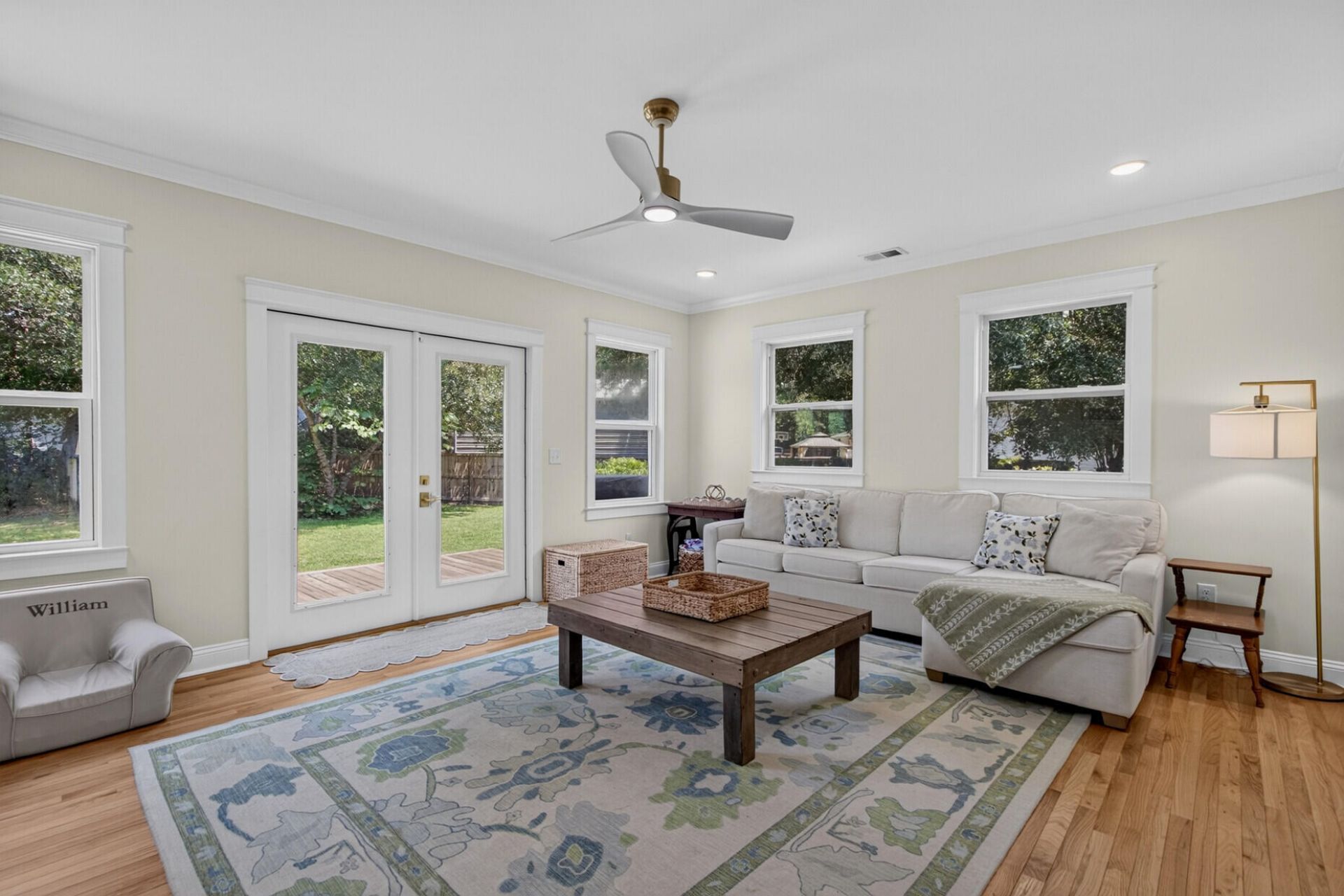 114 Reynolds Road Photo 17