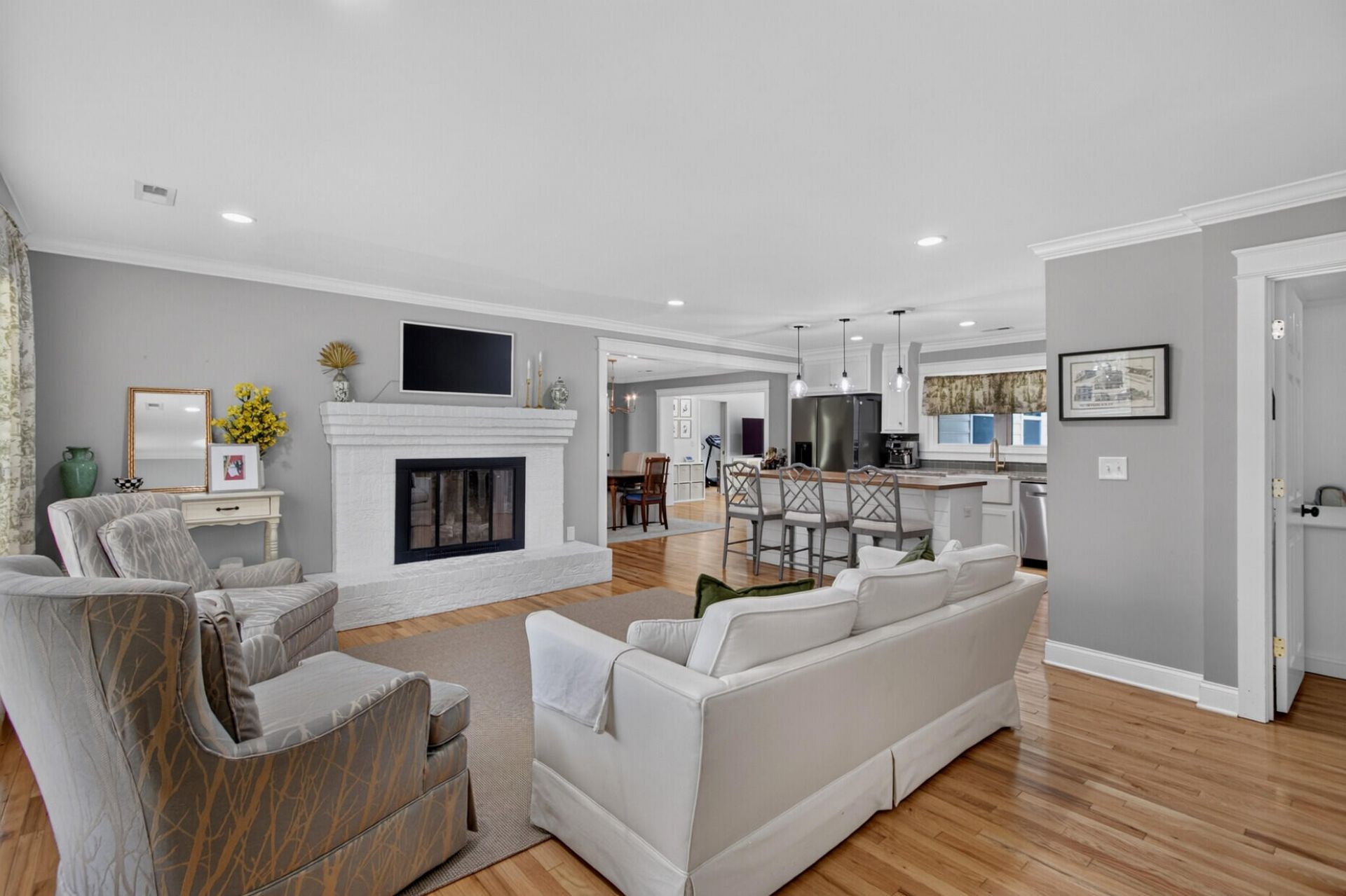 114 Reynolds Road Photo 5