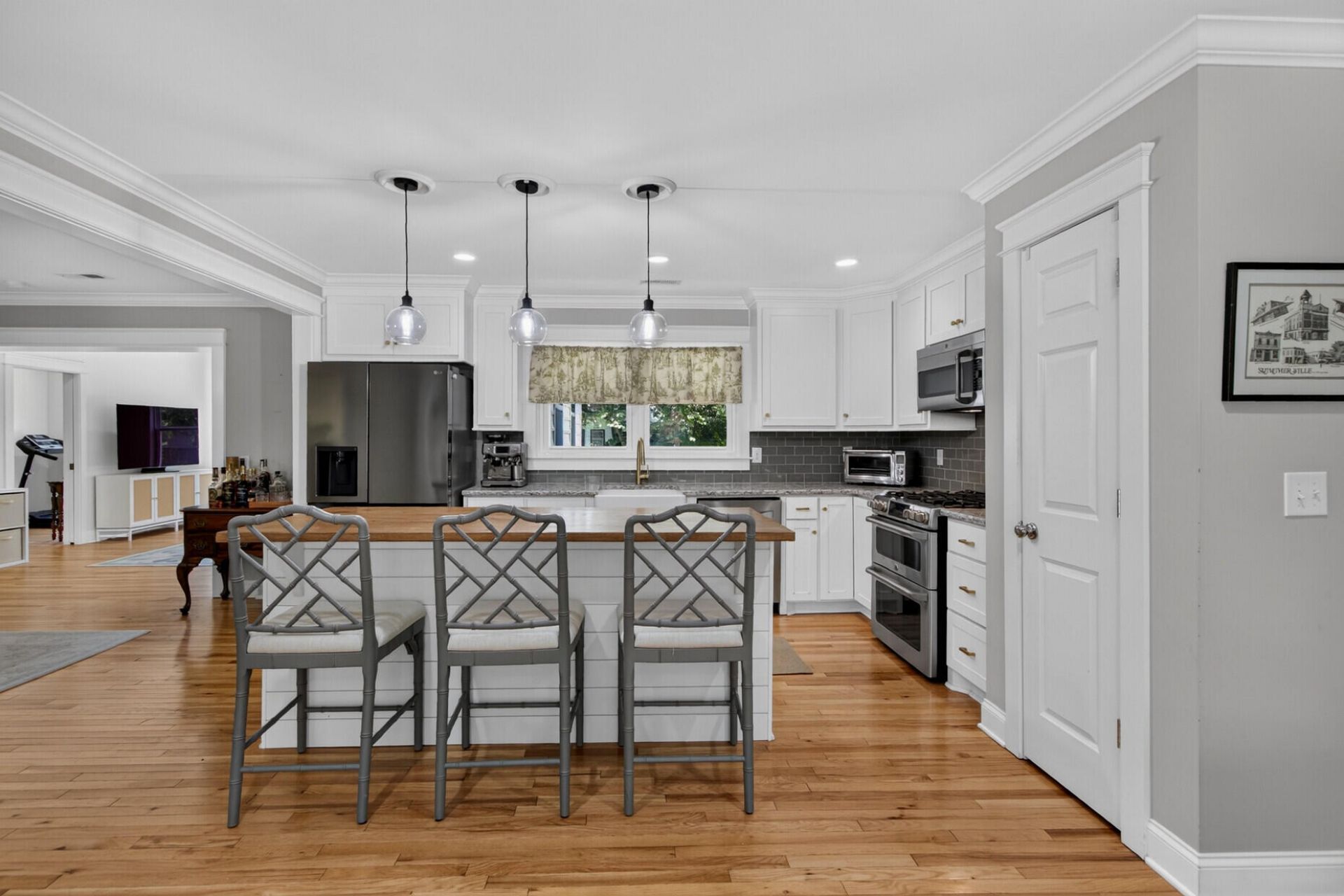 114 Reynolds Road Photo 7