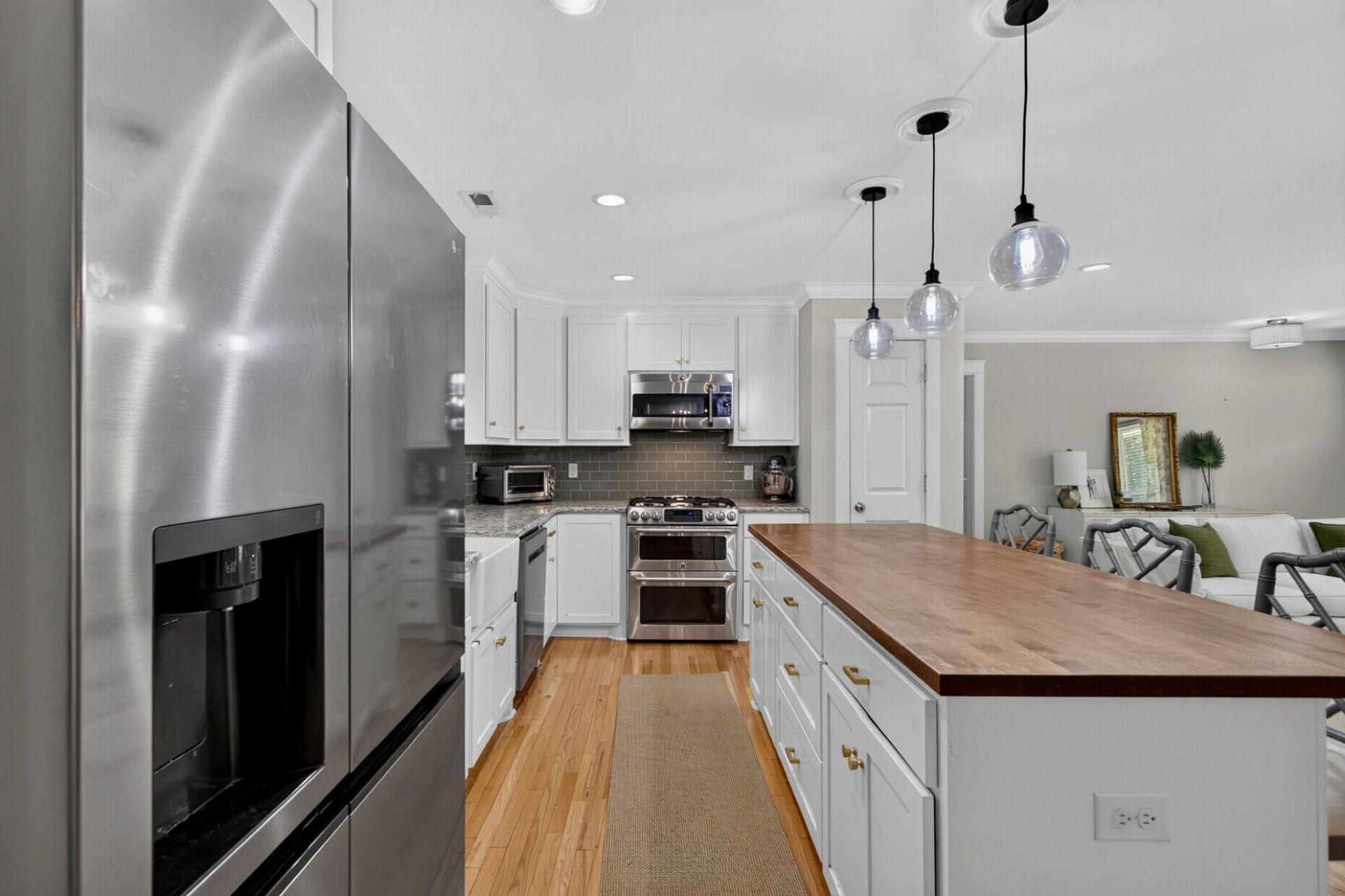 114 Reynolds Road Photo 9