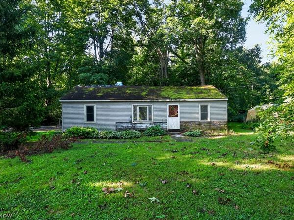 2686 Mennonite Road, Mantua, OH 44255