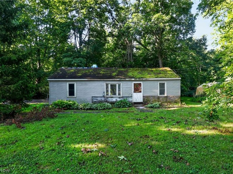 2686 Mennonite Road, Mantua, OH 44255 Photo 1