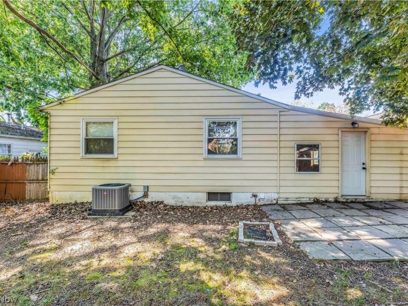 901 Jean Avenue , Akron, OH 44310 Photo 17
