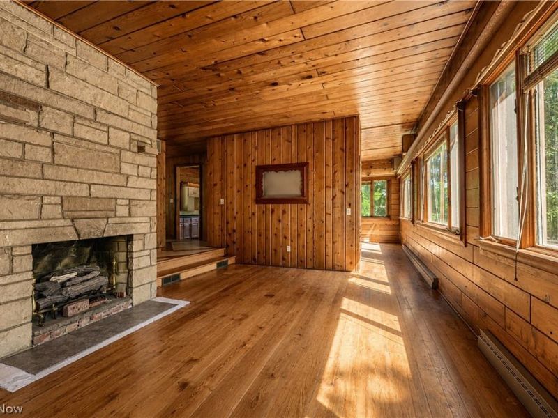 55 Willowdale Lake Avenue NW, North Canton, OH 44720 Photo 3