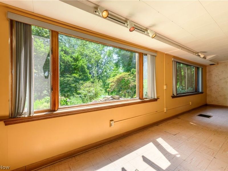 55 Willowdale Lake Avenue NW, North Canton, OH 44720 Photo 8