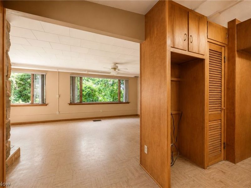 55 Willowdale Lake Avenue NW, North Canton, OH 44720 Photo 9