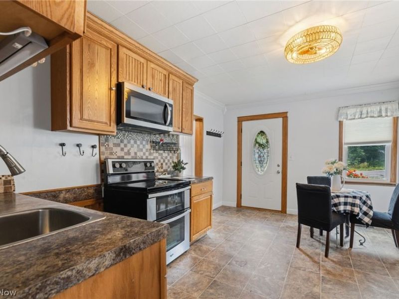 561 Mansfield Lucas Road, Mansfield, OH 44907 Photo 6
