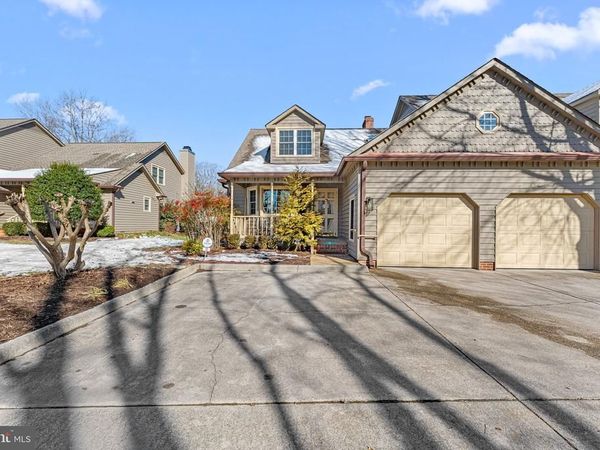 15 HEATHERFIELD COURT , KILMARNOCK, VA 22482