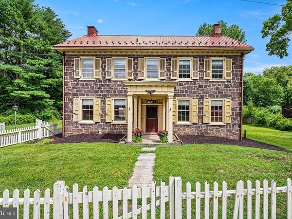 25 UNIONVILLE ROAD, DOUGLASSVILLE, PA 19518