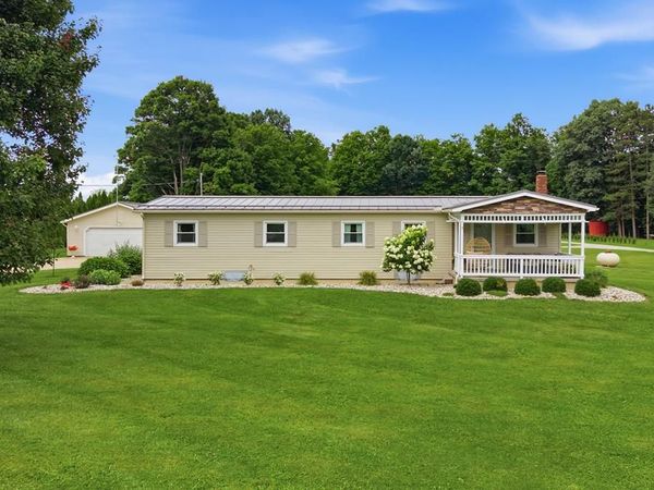 950 Mock Rd., Bellville, OH 44813