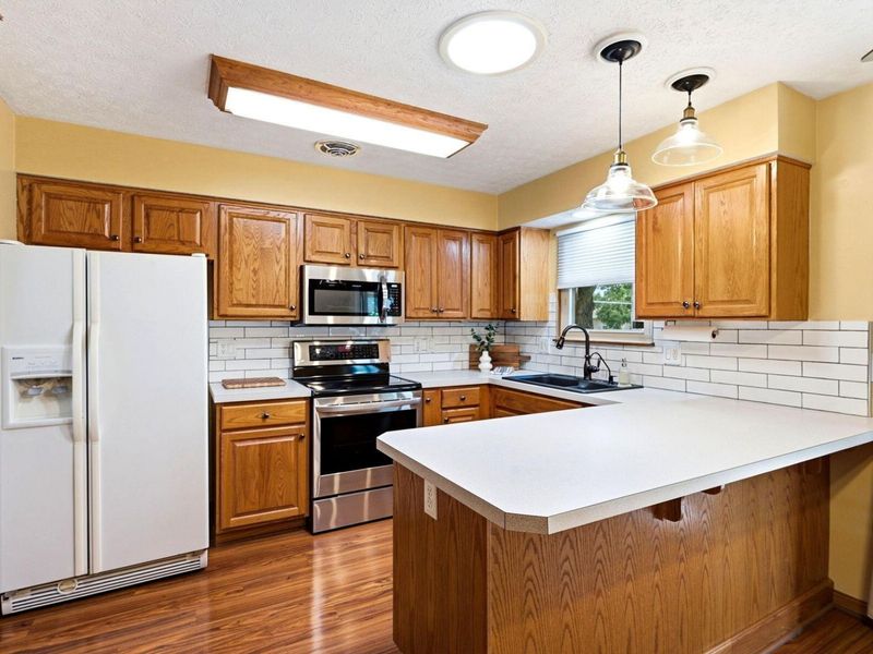 2018 Candleberry Drive, Grove City, OH 43123 Photo 6